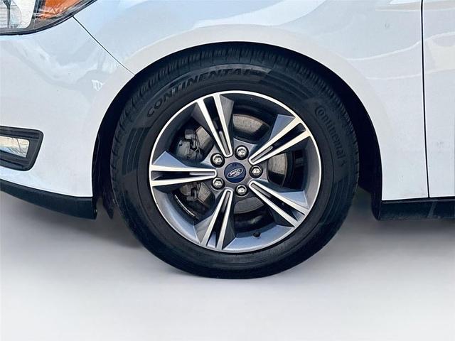 Photo of 2018 Oxford White Ford Focus