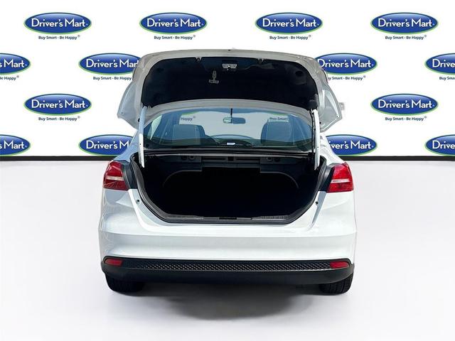 Photo of 2018 Oxford White Ford Focus