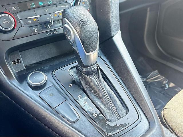 Photo of 2018 Oxford White Ford Focus