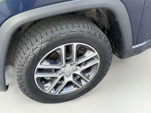 Photo of 2020 Jazz Blue Pearlcoat Jeep Compass