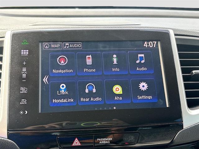 Photo of 2016 Crystal Black Pearl Honda Pilot