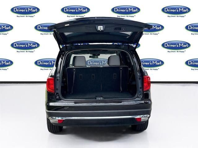Photo of 2016 Crystal Black Pearl Honda Pilot