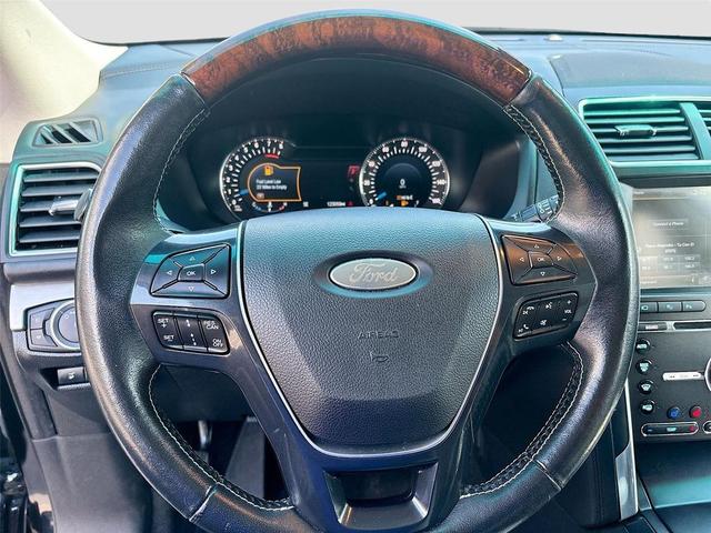 Photo of 2016 Shadow Black Ford Explorer