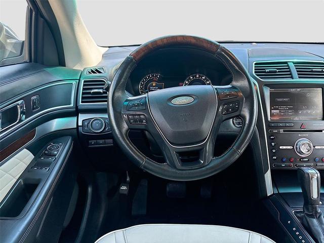 Photo of 2016 Shadow Black Ford Explorer