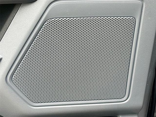 Photo of 2021 Iconic Silver Metallic Ford F-150