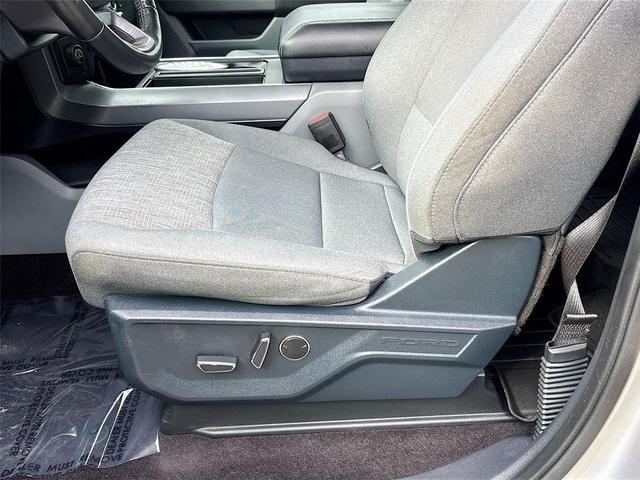 Photo of 2021 Iconic Silver Metallic Ford F-150