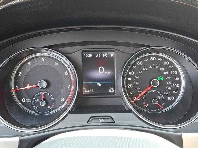 Photo of 2021 Deep Black Pearl Effect Volkswagen Atlas Cross Sport