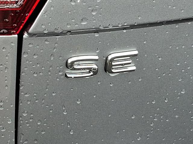 Photo of 2024 Pyrite Silver Metallic Volkswagen Tiguan