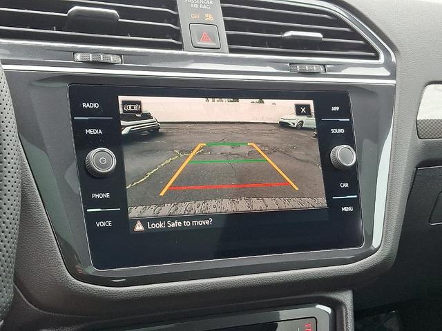 Photo of 2024 Pyrite Silver Metallic Volkswagen Tiguan