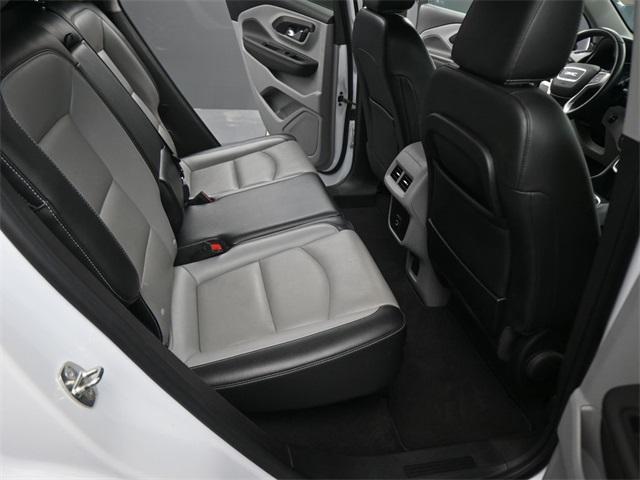 Photo of 2023 Summit White GMC Terrain