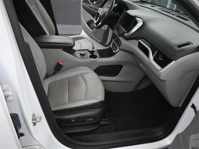Photo of 2023 Summit White GMC Terrain