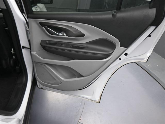 Photo of 2023 Summit White GMC Terrain
