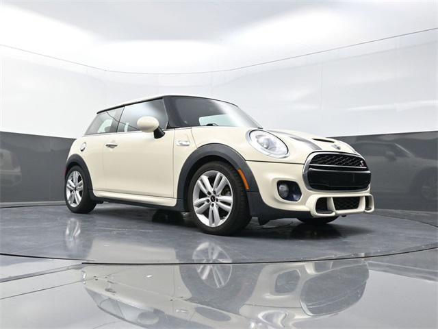 Photo of 2015 Pepper White MINI Hardtop