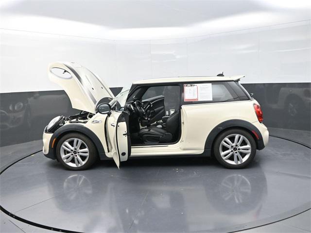 Photo of 2015 Pepper White MINI Hardtop