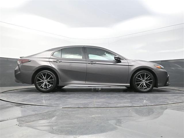 Photo of 2022 Predawn Gray Mica Toyota Camry
