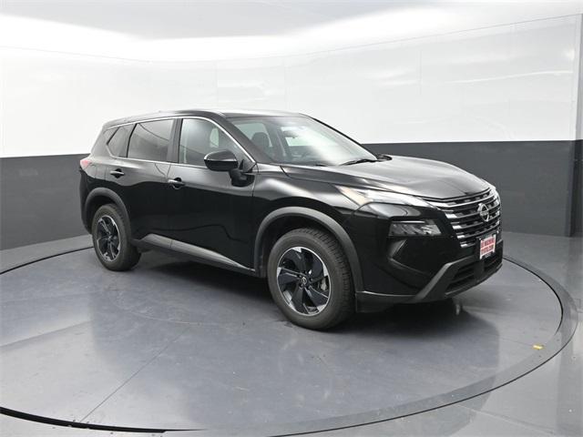 Photo of 2024 Super Black Nissan Rogue
