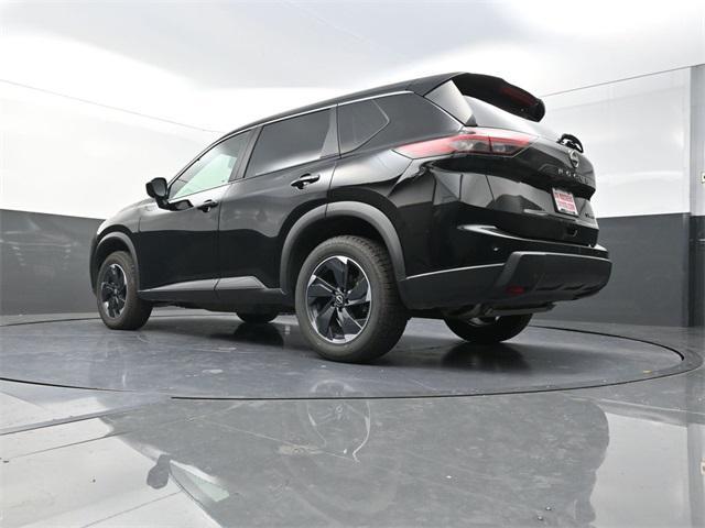 Photo of 2024 Super Black Nissan Rogue