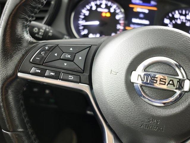 Photo of 2018 Magnetic Black Nissan Rogue