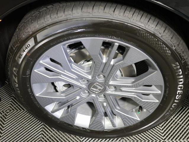 Photo of 2026 Crystal Black Pearl Honda Odyssey