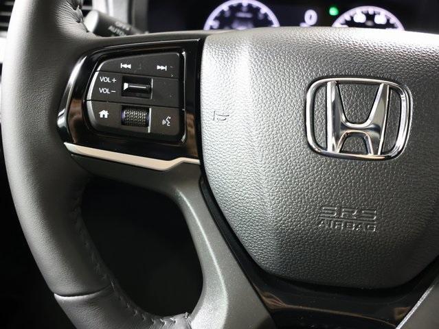 Photo of 2026 Crystal Black Pearl Honda Odyssey