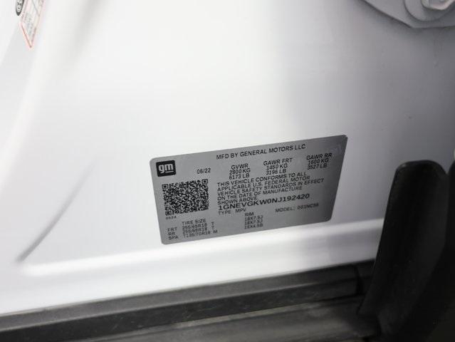 Photo of 2022 Summit White Chevrolet Traverse