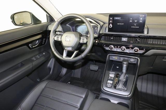 Photo of 2026 Platinum White Pearl Honda CR-V