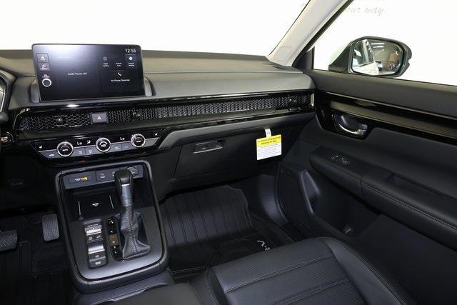 Photo of 2026 Platinum White Pearl Honda CR-V