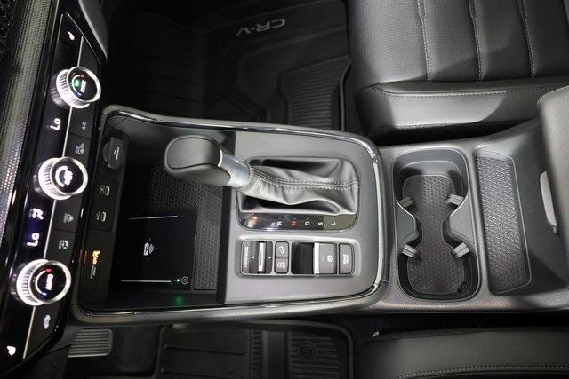Photo of 2026 Platinum White Pearl Honda CR-V