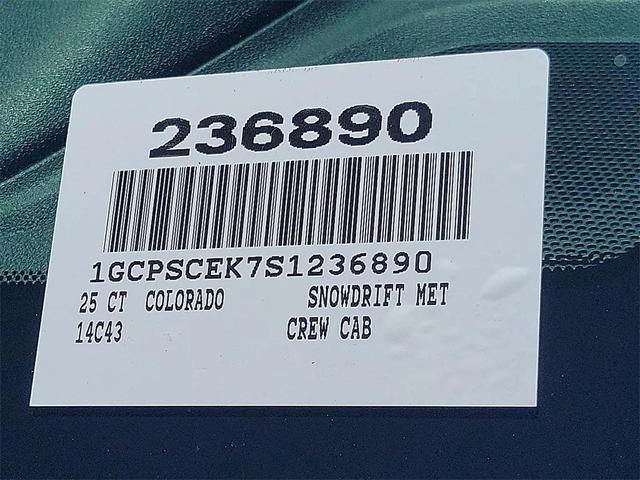 Photo of 2025 Snowdrift Metallic Chevrolet Colorado