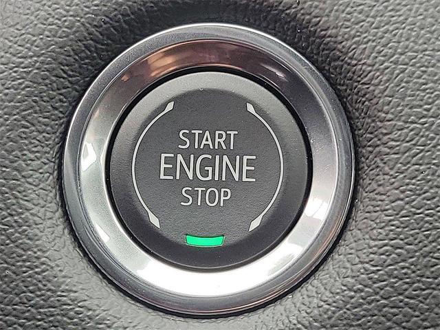 Photo of 2025 Radiant Red Tintcoat Chevrolet Colorado