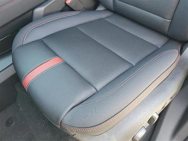 Photo of 2026 Mosaic Black Metallic Chevrolet Traverse