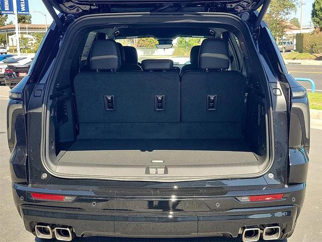 Photo of 2026 Mosaic Black Metallic Chevrolet Traverse