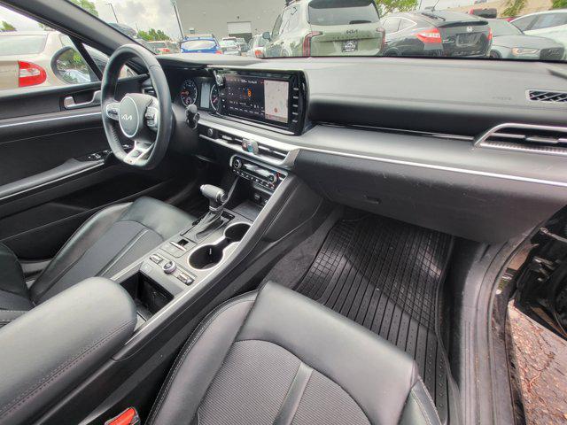 Photo of 2022 Ebony Black Kia K5