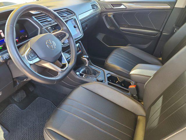 Photo of 2024 Pyrite Silver Metallic Volkswagen Tiguan