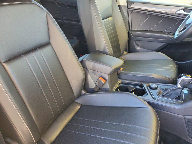 Photo of 2024 Pyrite Silver Metallic Volkswagen Tiguan