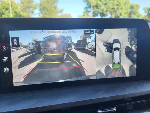 Photo of 2023 Ebony Black Kia Telluride