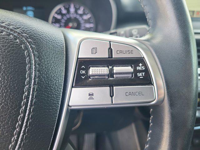 Photo of 2022 Glacial White Pearl Kia Telluride