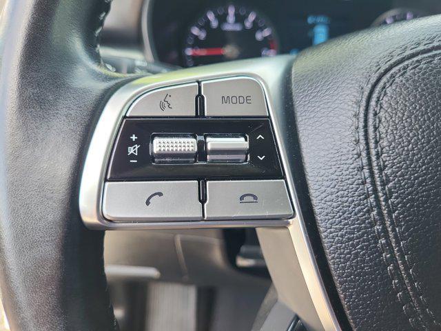 Photo of 2022 Glacial White Pearl Kia Telluride