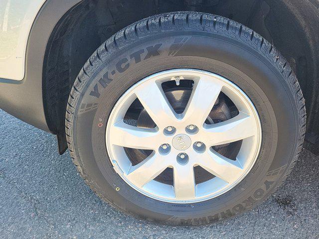 Photo of 2012 Bright Silver Kia Sorento