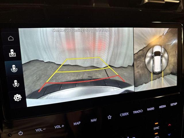 Photo of 2022 Quartz White Hyundai TUCSON