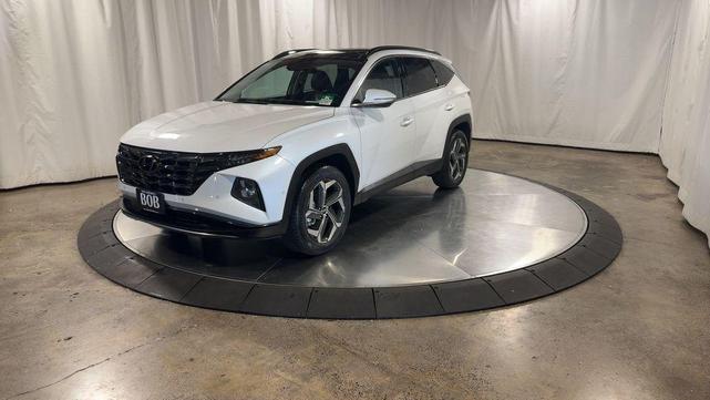 Photo of 2022 Quartz White Hyundai TUCSON