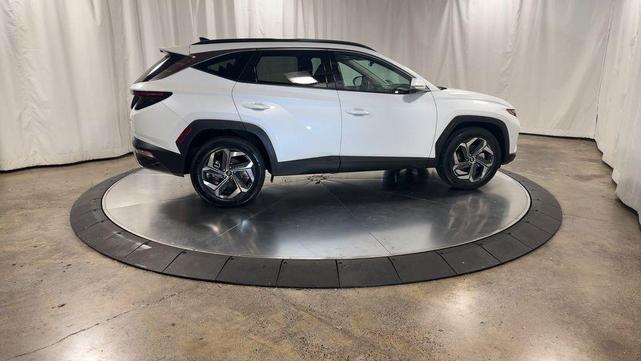 Photo of 2022 Quartz White Hyundai TUCSON