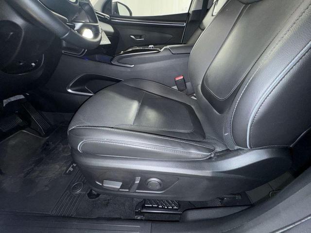 Photo of 2022 Quartz White Hyundai TUCSON