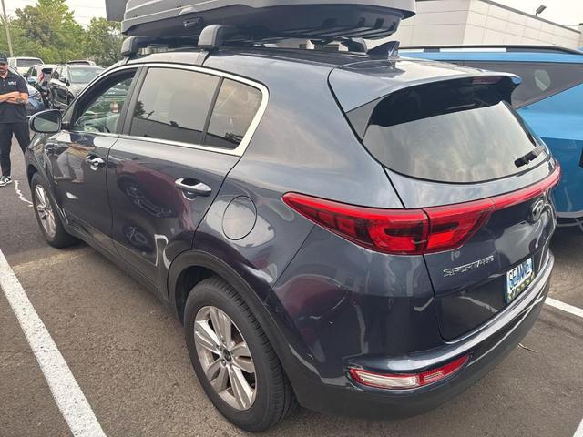 Photo of 2017 Pacific Blue Kia Sportage