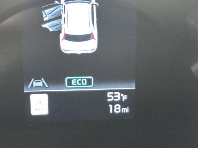 Photo of 2025 Snow White Pearl Kia Niro
