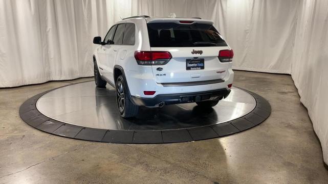 Photo of 2019 Bright White Clearcoat Jeep Grand Cherokee