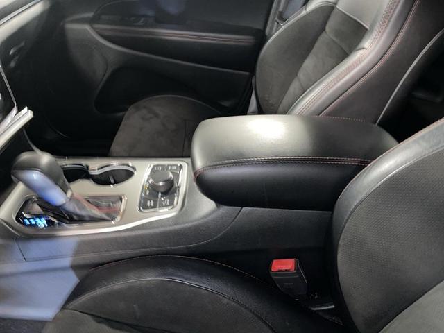 Photo of 2019 Bright White Clearcoat Jeep Grand Cherokee