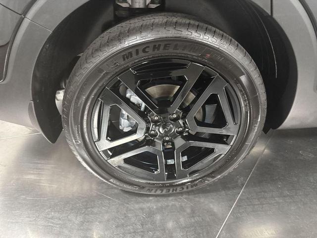 Photo of 2025 Ebony Black Kia Telluride