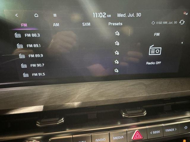Photo of 2025 Ebony Black Kia Telluride