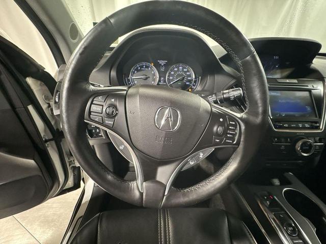 Photo of 2017 White Diamond Pearl Acura MDX